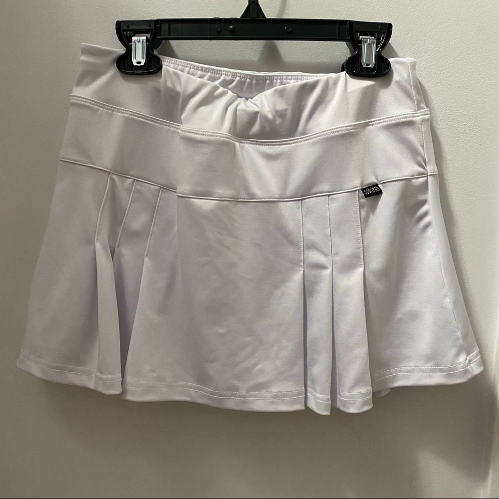 WHITE TENNIS SKIRT SIZE 4